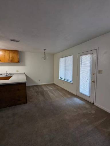 Main picture of 2685 N Point Ln