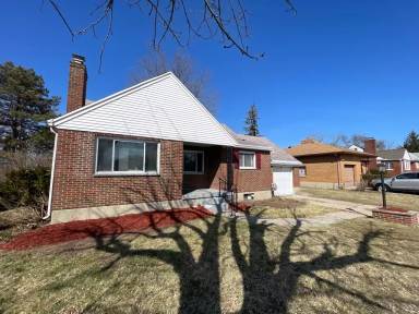 Main picture of 4113 Parkway Dr