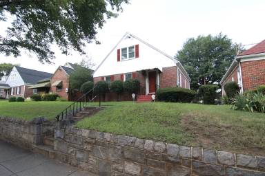 Main picture of 2236 R St NE