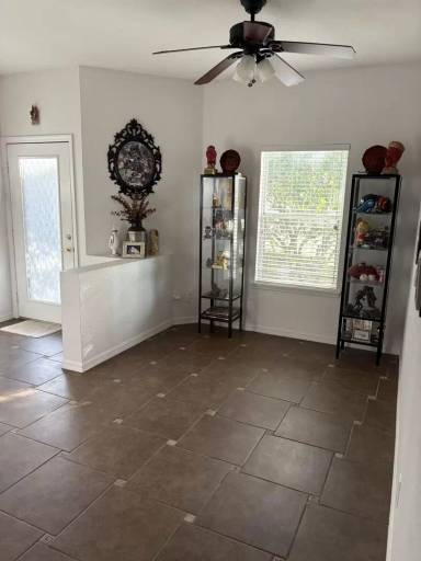 Main picture of 9014 Heathland Ct