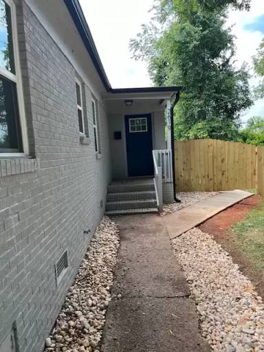 Main picture of 2619 Dundeen St