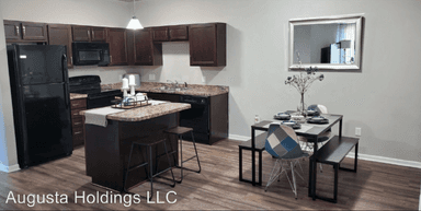 Main picture of Sterling Pointe Apartments