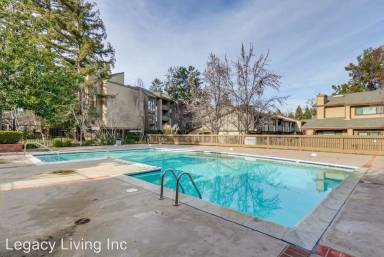 Main picture of Old Mill Condos