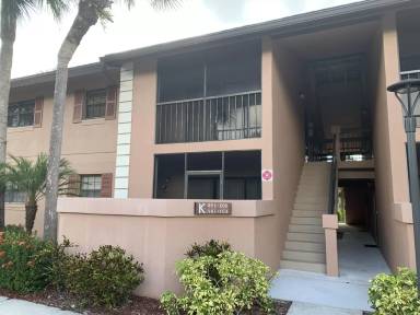 Main picture of Oak Forrest Condo