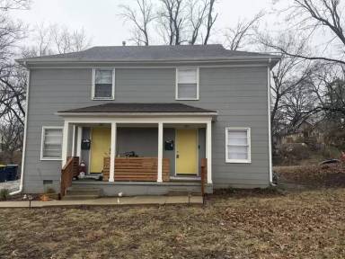 Main picture of 1815 E 74th Ter