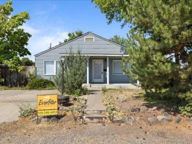 Main picture of 1617 Mahan Ave