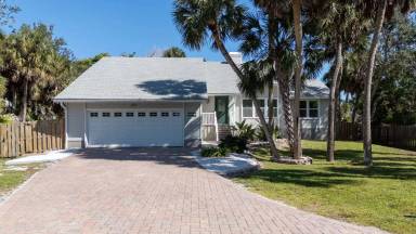 Main picture of 4868 Featherbed Ln
