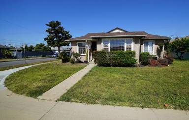 Main picture of 13719 S San Pedro St