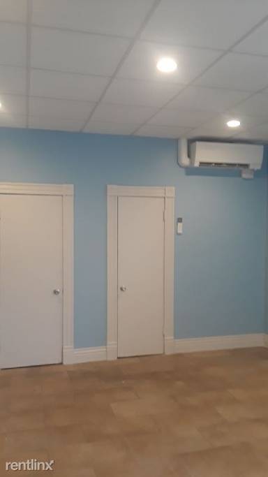 Main picture of 1558 Bardstown Rd