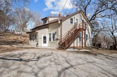 Main picture of 3032 1/2 Indian Rd