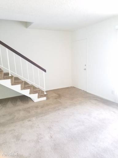 Main picture of 725 Windwood Dr