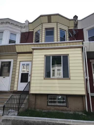 Main picture of 6241 N Lambert St