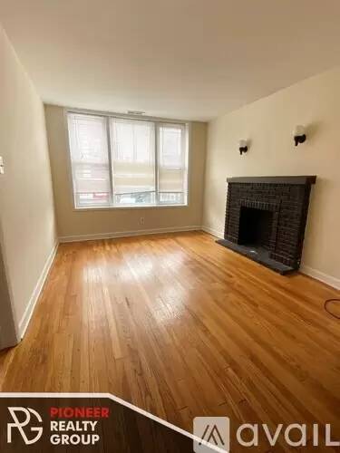 Main picture of 1507 W Melrose St