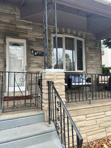 Main picture of 7018 Vandike St