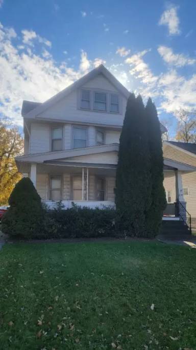 Main picture of 4698 McGregor Ave