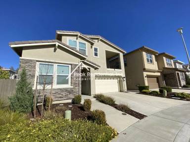 Main picture of 320 Chan Ct