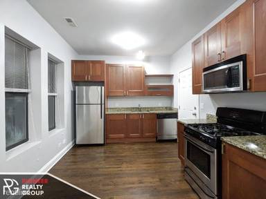 Main picture of 7526 N Seeley Ave
