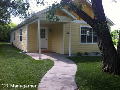 Main picture of 121 N Broadway Ave