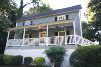 Main picture of 918 Orient St
