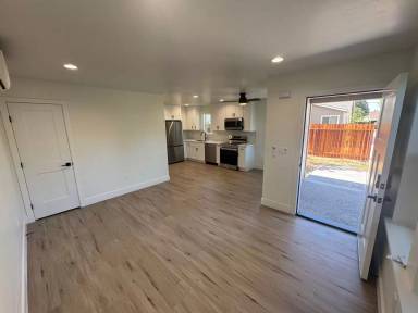 Main picture of 5228 2nd Ave