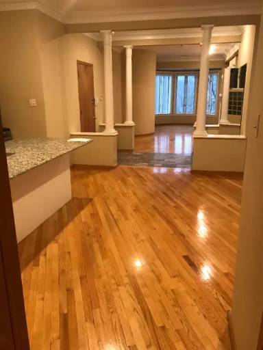 Main picture of 421 W North Ave