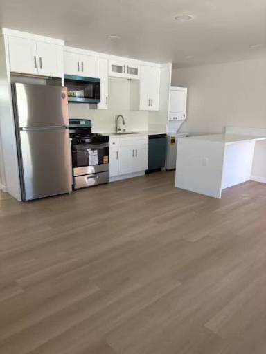 Main picture of 2471 Terraine Ave