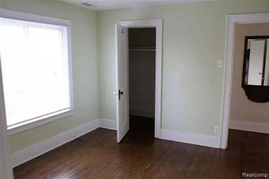 Main picture of 7543 Lozier Ave