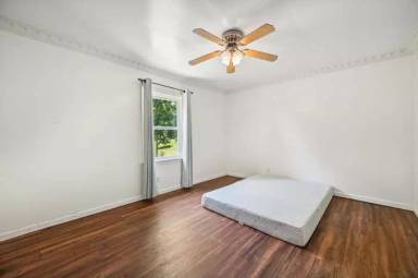 Main picture of 404 Nob Hill Dr