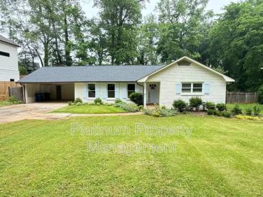 Main picture of 381 Lynne Cir