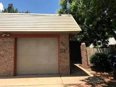Main picture of 6411 N Peniel Ave