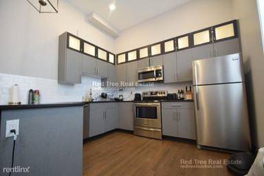 Main picture of 444 Western Ave
