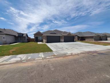 Main picture of 5527 121st St