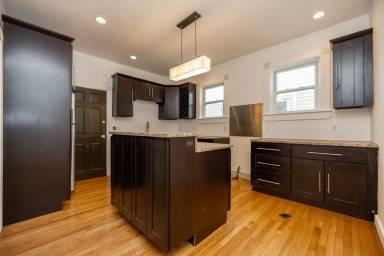 Main picture of 339 Allston St