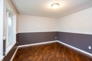 Main picture of 3160 45th St