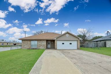 Main picture of 506 Elam Cir