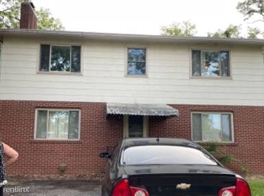 Main picture of 35 S Knox St