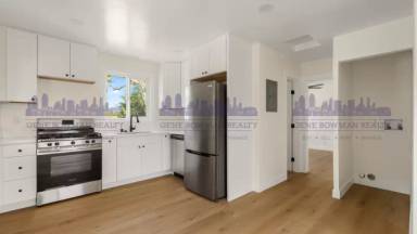 Main picture of 2249 Dunlop St