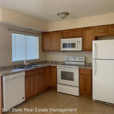Main picture of 10805 Towner Ave NE