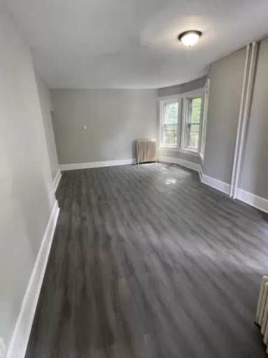 Main picture of 586 Rutherford Ave