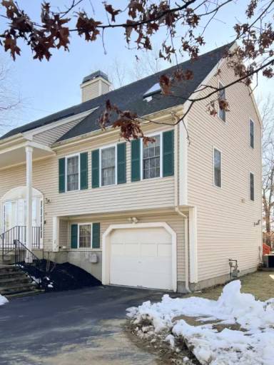 Main picture of 53 Arrowwood Dr