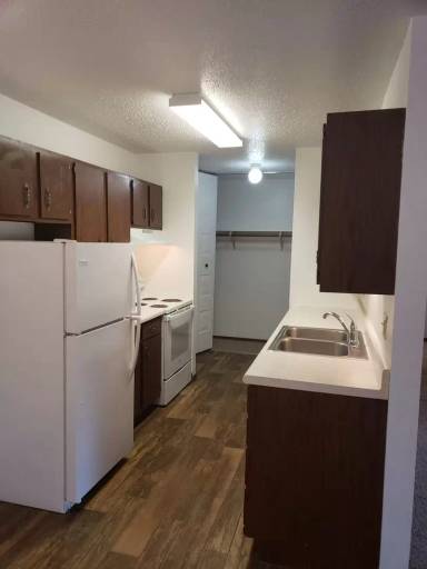 Main picture of 1416 10th Ave NE