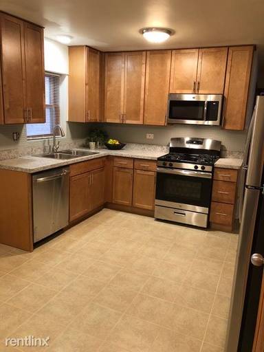 Main picture of 8614 W Berwyn Ave