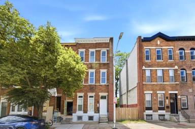 Main picture of 719 E 20th St