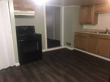 Main picture of 151 N West St