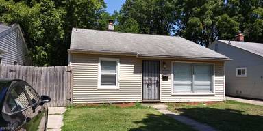 Main picture of 26344 Lehigh St