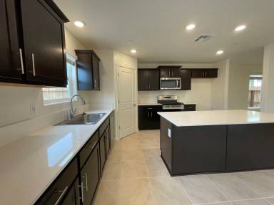Main picture of 608 Suzanne Dr