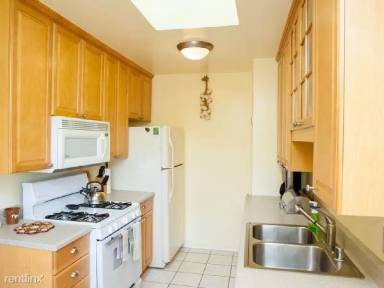 Main picture of 3625 State St