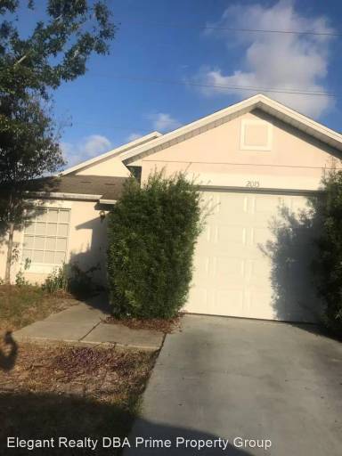 Main picture of 2015 Spruce Ridge Dr