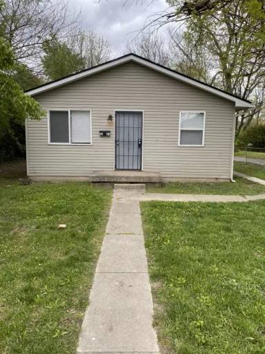 Main picture of 2159 N Bosart Ave