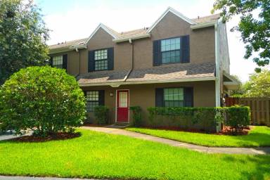 Main picture of 16510 Lake Brigadoon Cir